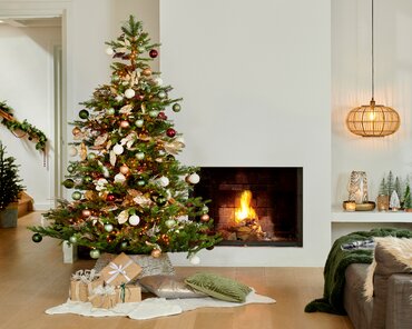 Everlands kunstkerstboom Grandis fir 180 cm - afbeelding 6