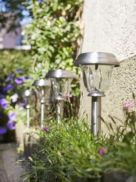 Luxform hybride solar tuinlamp Vermont - afbeelding 2